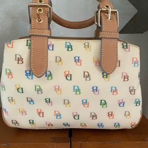 Small Dooney & Bourke sachel.